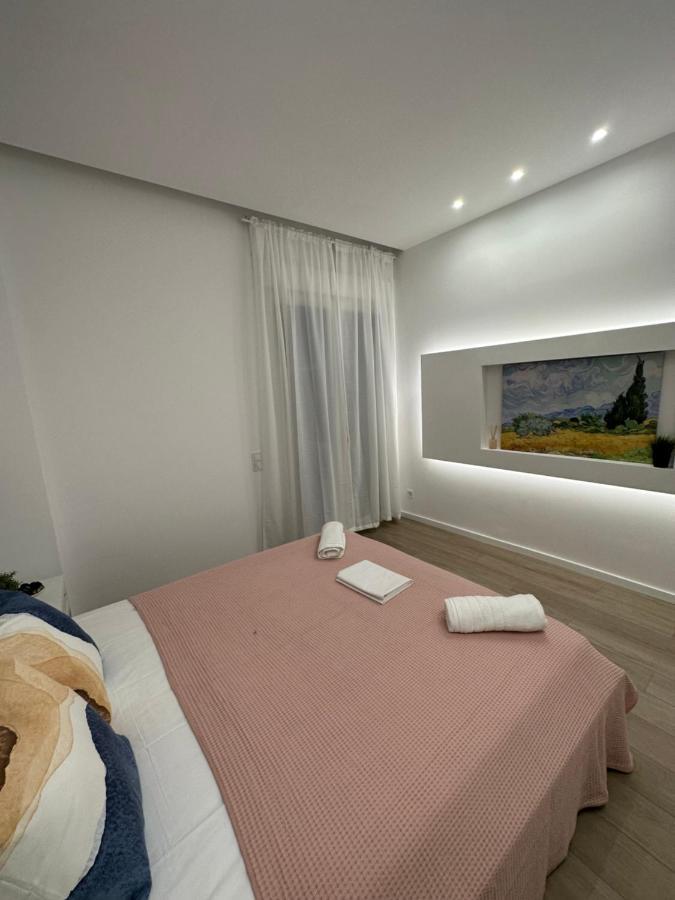 The Downtown Koukaki Spacious Luxury 5th Fl 2bd Athens